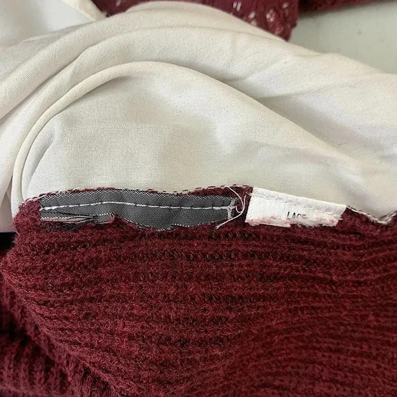 SIMPLY VERA Vera Wang Mock Layer Shirt Turtle Neck Laced Sweater Size M Burgundy - Picture 12 of 14